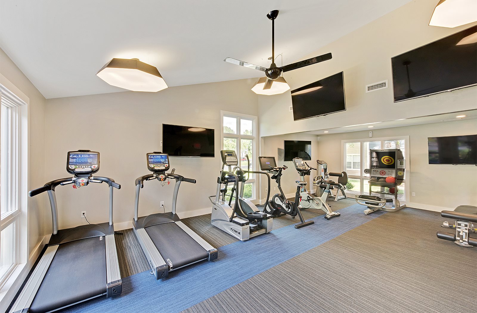 Luxury Apartments for Rent in Chapel Hill, Durham, NC Crosstown at